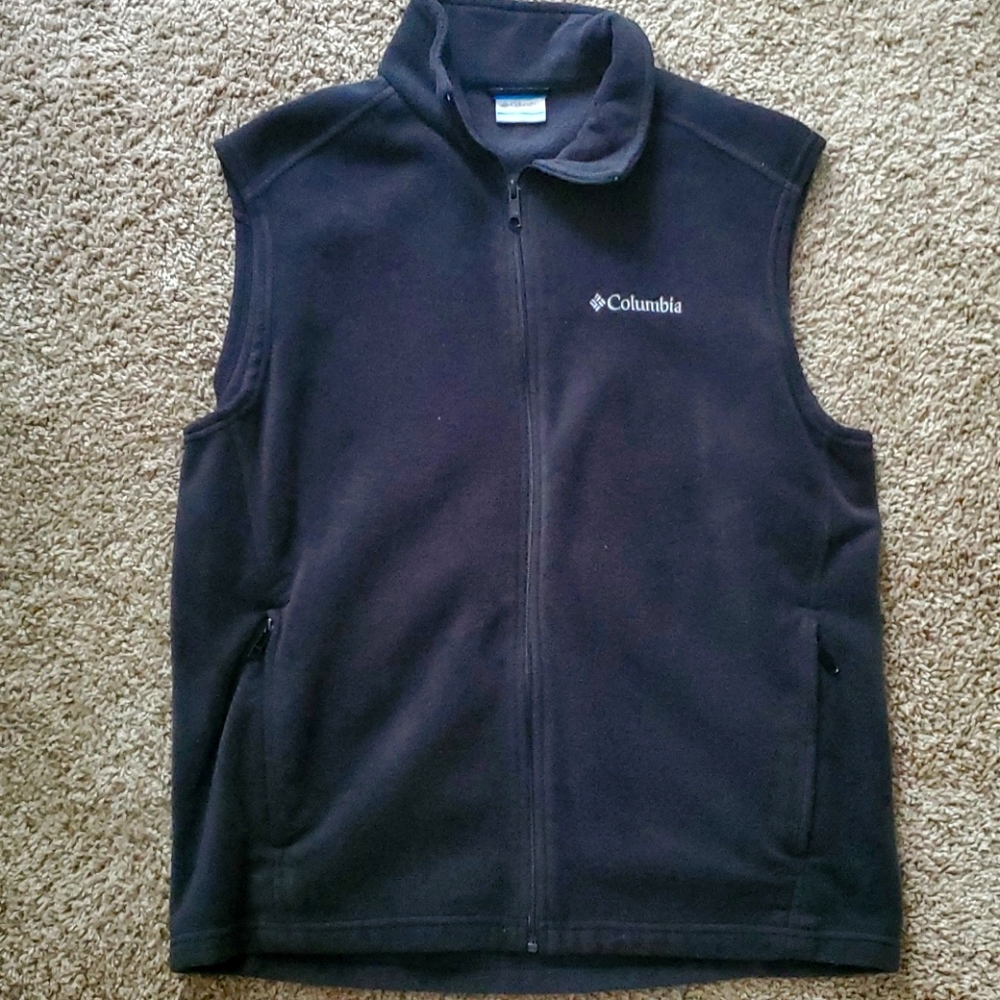 Large Columbia Vest Black